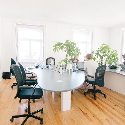How to make a small office look more spacious?